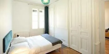 Appart Ambiance - Kleberger Lyon 0*,